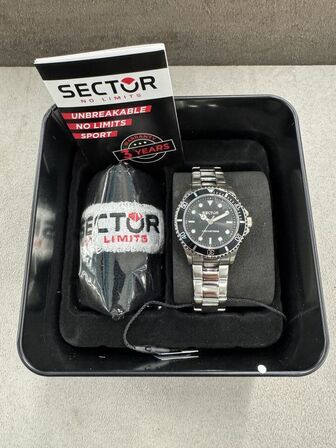 Armbåndsur SECTOR 230 36MM 3H BLACK DIAL BRACELET SS