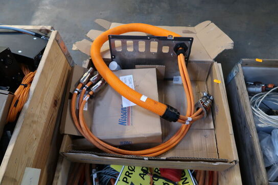 2 stk. paller med varelager/reservedele