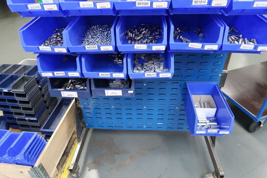 Reolsystem med div. Varelager