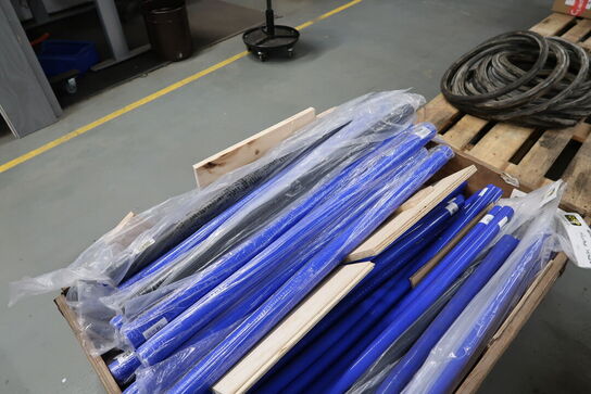 3 stk. paller med varelager/reservedele