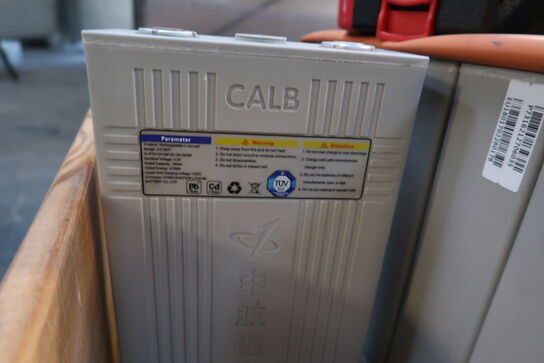 Div. Paller med værktøj og varelager