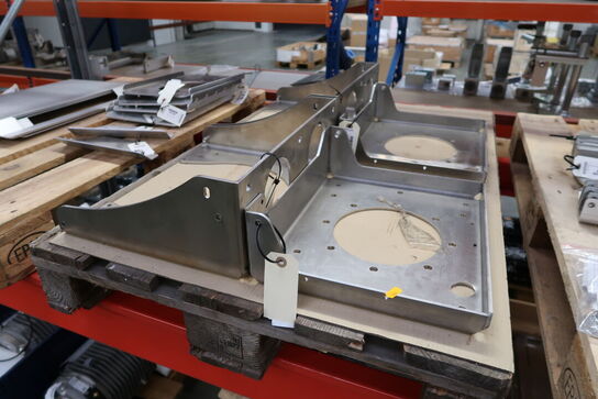 3 stk. paller med div. Varelager/reservedele