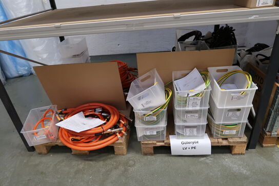 2 stk. paller med Div. Varelager/Reservedele