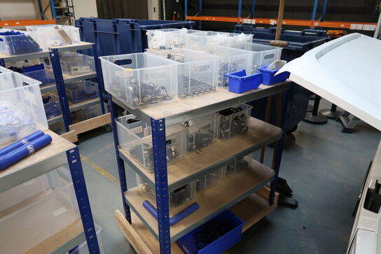 Div. Varelager/reservedele samt lagerreoler