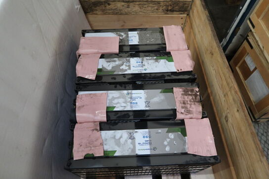 Div. Batterier, varelager, reservedele m.m.