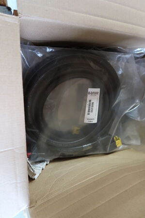 2 stk. paller med Div. Varelager/Reservedele