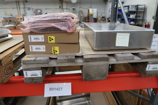 3 stk. paller med div. Varelager/reservedele