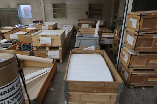 Div. Batterier, varelager, reservedele m.m.