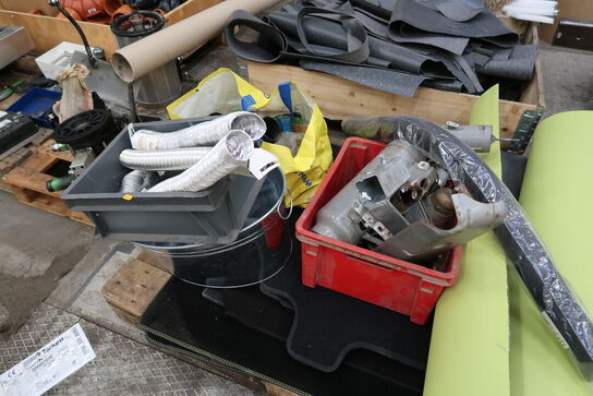 Div. Batterier, varelager, reservedele m.m.