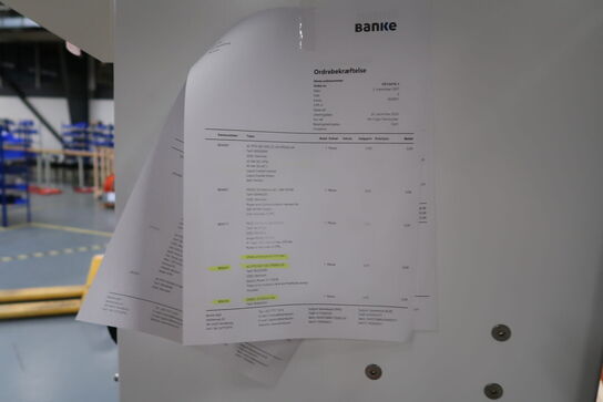 2 stk. paller med varelager, færdige produkter