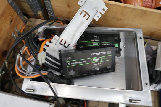 Div. Batterier, varelager, reservedele m.m.