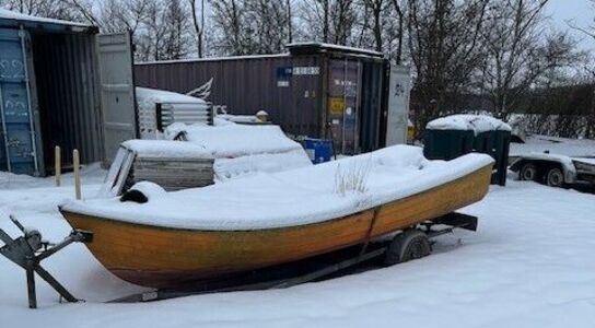 Glasfiberbåd m. Trailer