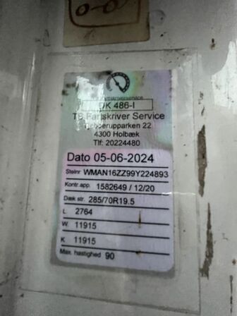 Lastbil MAN TGM 15.240 med Kran