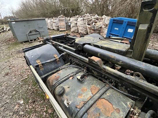 Lastbil MAN TGM 15.240 med Kran