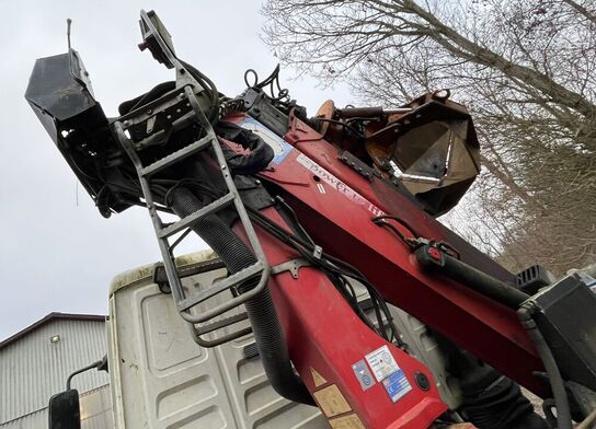 Lastbil MAN TGM 15.240 med Kran