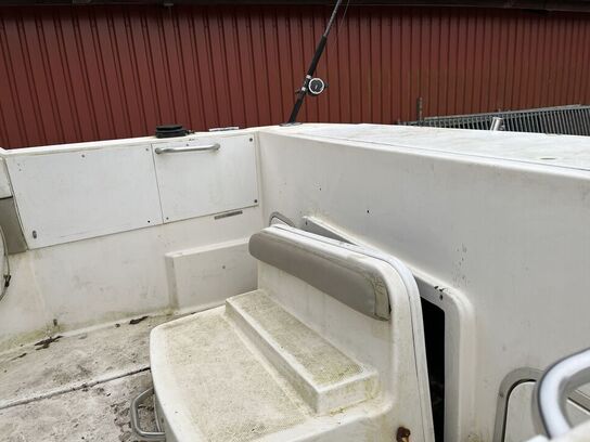 Motorbåd Bayliner 2352 Trophy