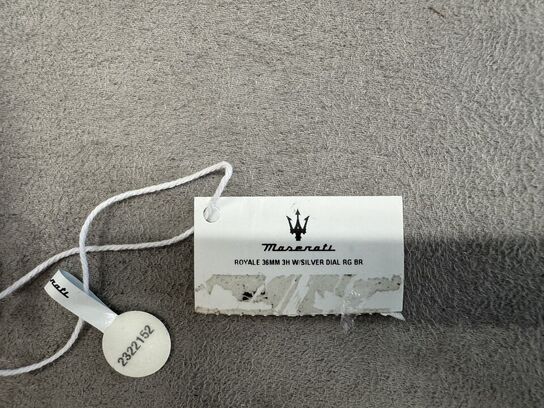 Armbåndsur  MASERATI ROYALE 36 MM 3H W/SILVER DIAL RG BR