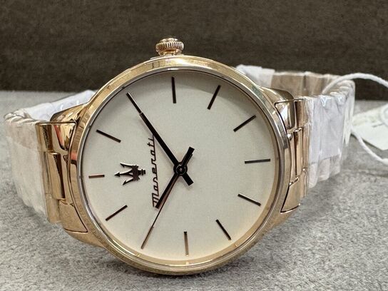 Armbåndsur  MASERATI ROYALE 36 MM 3H W/SILVER DIAL RG BR