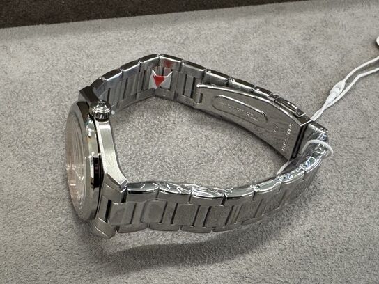 Armbåndsur  MASERATI VELOCITA 35 MM 3H RG DIAL SS BR