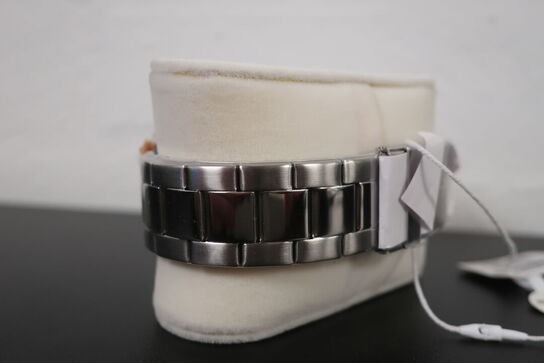 Herreur MASERATI Attrazione 43 mm. 