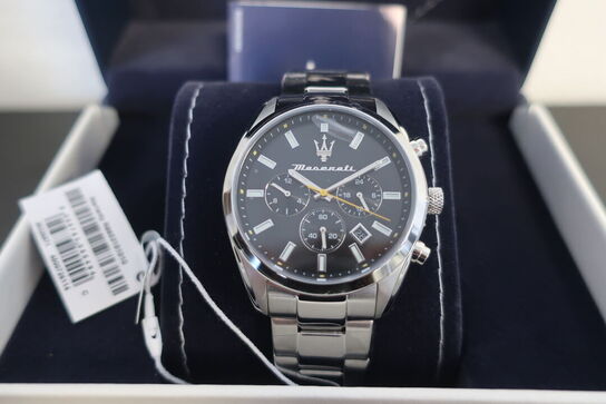 Herreur MASERATI Attrazione 43 mm. 