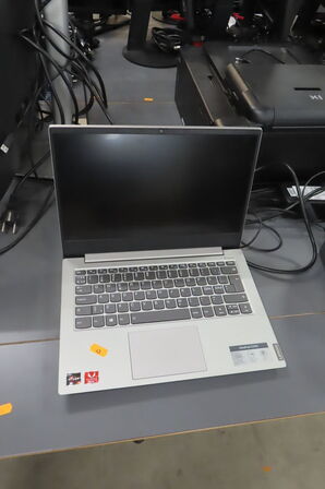 Bærbar LENOVO IDEAPAD S340