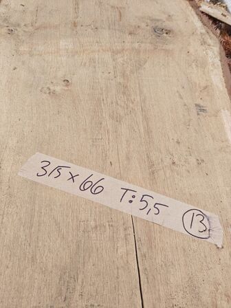 1 stk. Egetræsplanke str. 315 x 66 x 5,5