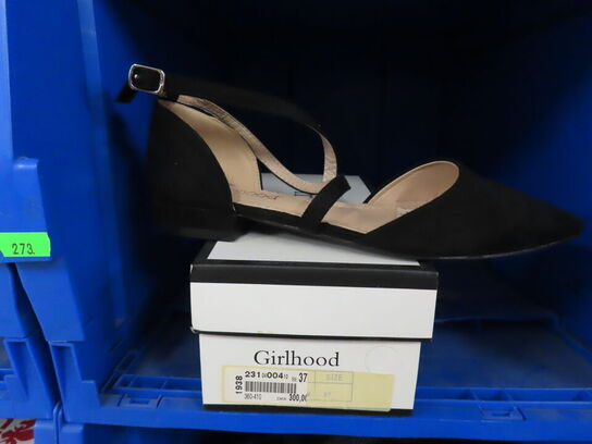 Fladsko - GIRLHOOD - Str. 37