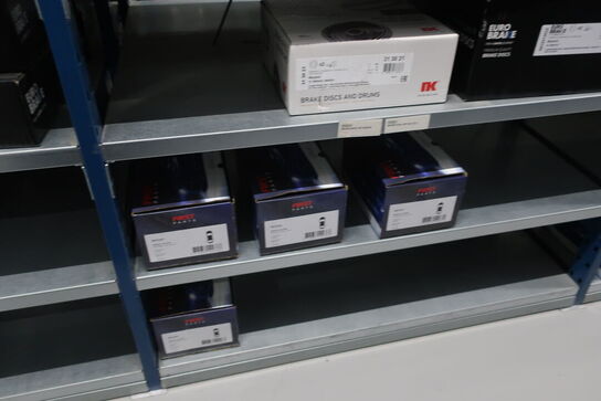 30 fag lagerreoler med indhold