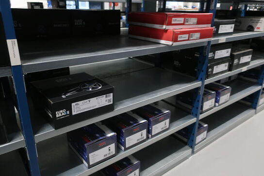 30 fag lagerreoler med indhold