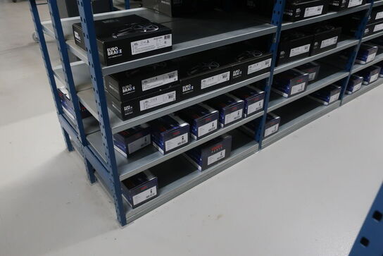 30 fag lagerreoler med indhold