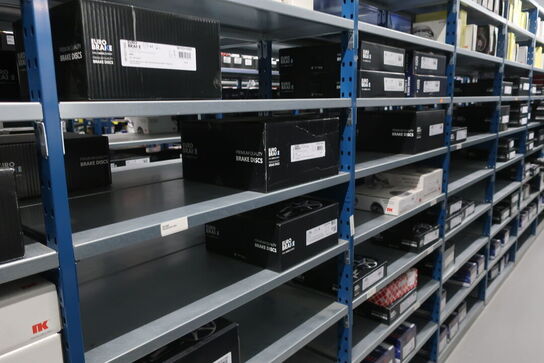 30 fag lagerreoler med indhold