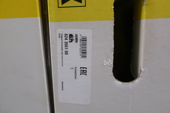 26 fag lagerreoler med indhold