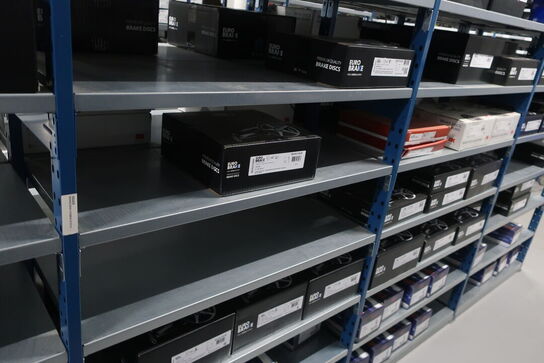 30 fag lagerreoler med indhold