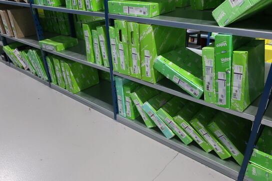 26 fag lagerreoler med indhold