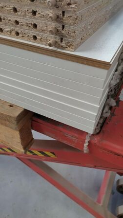 4 stk. usamlet højskabe H: 214,4 x B: 60 x D: 58,1 cm uden låger.