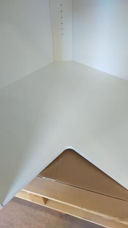 1 stk. Usamlet hjørneunderskab m/2 karruseller.