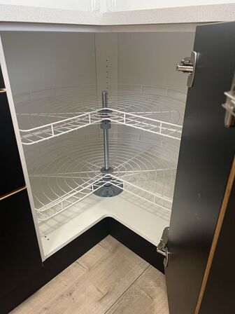 3/4 karrusel til hjørneskab