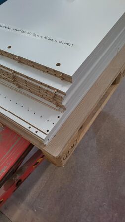 4 stk. usamlet underskabe H: 70,4 x B: 100 x D: 58,1