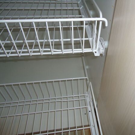 4 STK.  Hvide KVALITETS TRÅDKURV på rulleudtræk