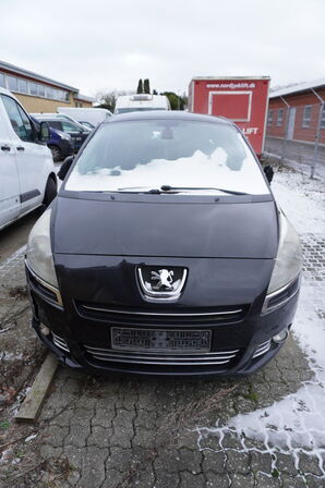 Varebil PEUGEOT 5008 1.6 HDI 112HK ESG (Momsfri)