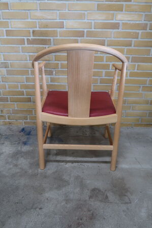 Armstol FRITZ HANSEN PP56 "Kinastol" Bøg (Udstillingsmodel)