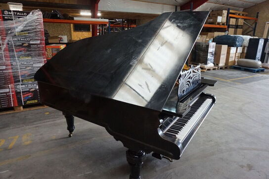 Hornung og Møller flygel (MOMSFRI)