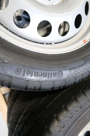 4 stk. fælge med dæk CONTINENTAL 225/55 R 17