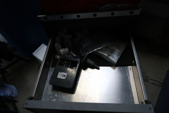 Værktøjsvogn med div. Værktøj