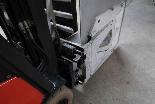 El-Gaffeltruck LINDE E 16H-01 med specialgrab