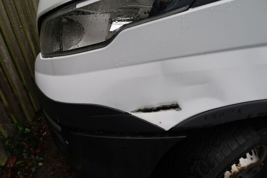 Varebil IVECO 35s18 3,0d Wb4100 Aut.