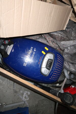 Palle med div. Værktøj, støvsuger ELECTROLUX Ultraone