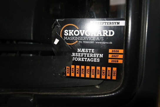 El-Gaffeltruck LINDE E 16H-01 med specialgrab