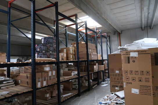 9 fag lagerreoler uden indhold